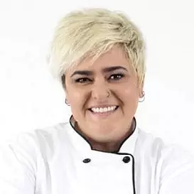 Ana Elisa Salinas net worth