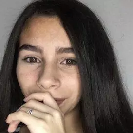 Lia Santiago net worth