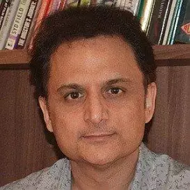 Vinay Sapru net worth