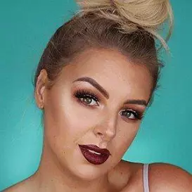 Brittney Lee Saunders net worth