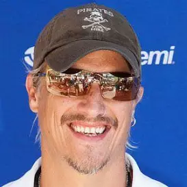 Brett Scallions net worth