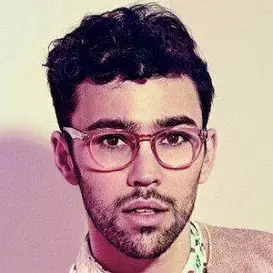 Max Schneider net worth