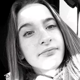 Carly Scott net worth