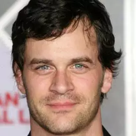 Tom Everett Scott net worth