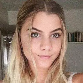 Anna Seavey net worth