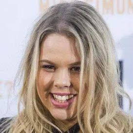 Grace Sewell net worth