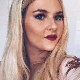 Hayley Sewell net worth