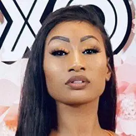 Janelle Shanks net worth