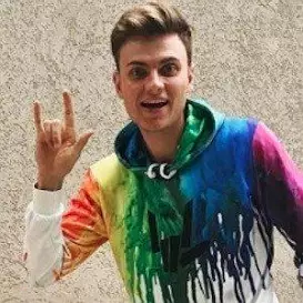 Carter Sharer net worth