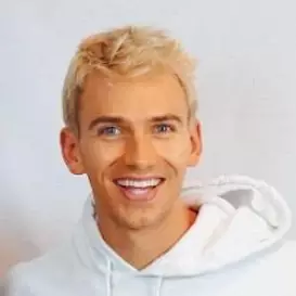 Stephen Sharer net worth