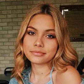 Bella Shepard net worth