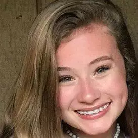 Anna Beth Shults net worth