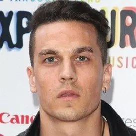 Aaron Sidwell net worth