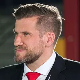 Fabian Siegismund net worth