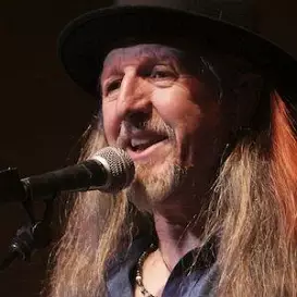 Patrick Simmons net worth