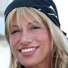 Carly Simon net worth