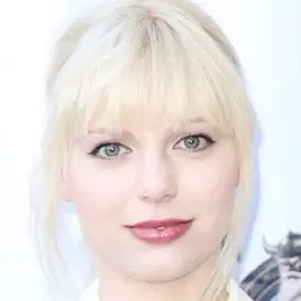 Dara Sisterhen net worth