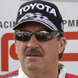 Mike Skinner net worth