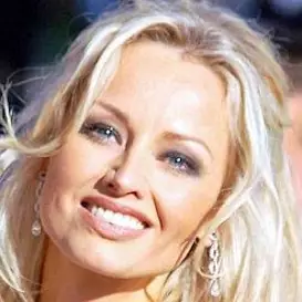 Adriana Sklenarikova net worth