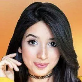 Luara Skrzek net worth