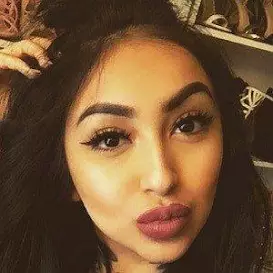 Nini Smalls net worth