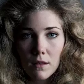 Caroline Smith net worth