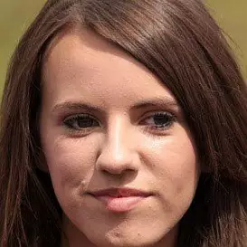 Faryl Smith net worth