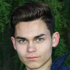 Merik Smith net worth