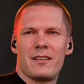 Aaron Solowoniuk net worth