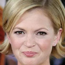 Dina Spybey net worth