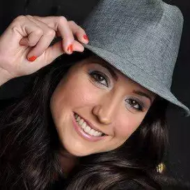 Aisha Stambouli net worth