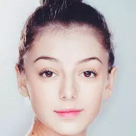 Hollie Steel net worth