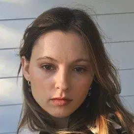 Scarlett Stevens net worth