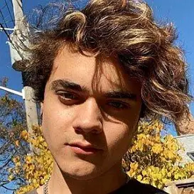 Alexander Stewart net worth