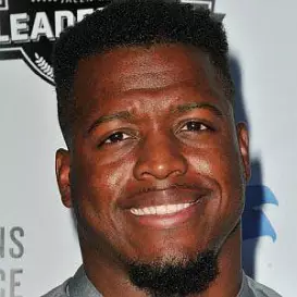 Jonathan Stewart net worth