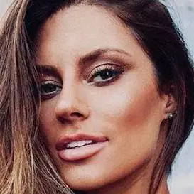 Hannah Stocking net worth