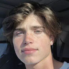 Kaden Stowers net worth