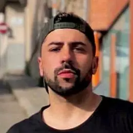 Hugo Strada net worth