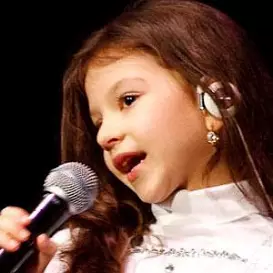 Cleopatra Stratan net worth