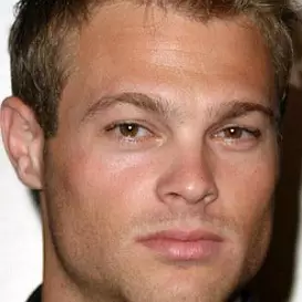 George Stults net worth