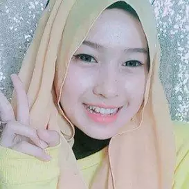 Bella Suciama net worth