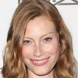 Alyssa Sutherland net worth