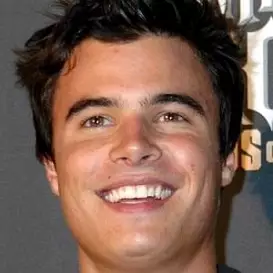 Ryan Sypek net worth