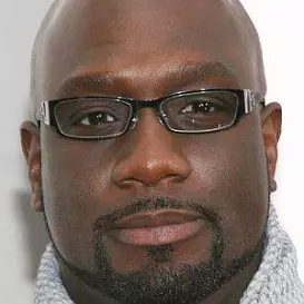 Richard T Jones net worth