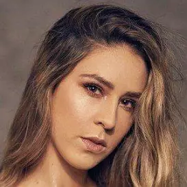 Clara Tamara V. net worth