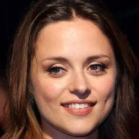 Zoe Tapper net worth