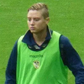 Adryan Tavares net worth