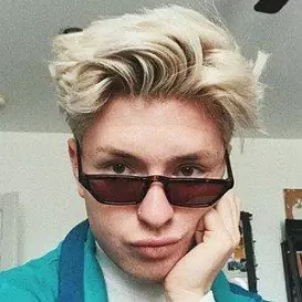 Riley Taylor net worth