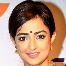 Monali Thakur net worth