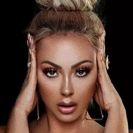 Una the One net worth